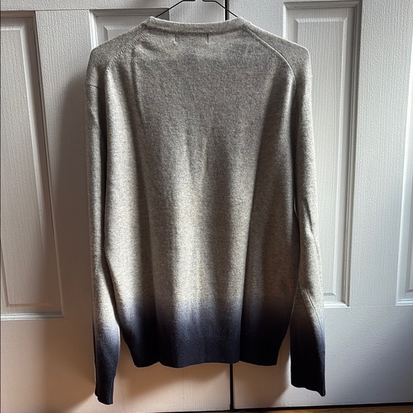 Gradient Gray Sweater - Picture 3 of 3